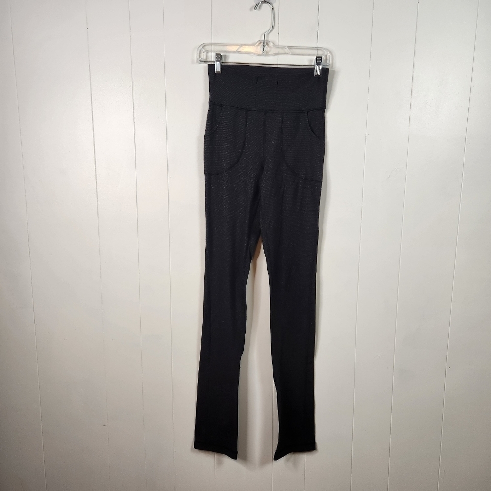 Lululemon Gray Leggings Pants Pockets Size 4 Activewear Yoga Gym Workout Active
